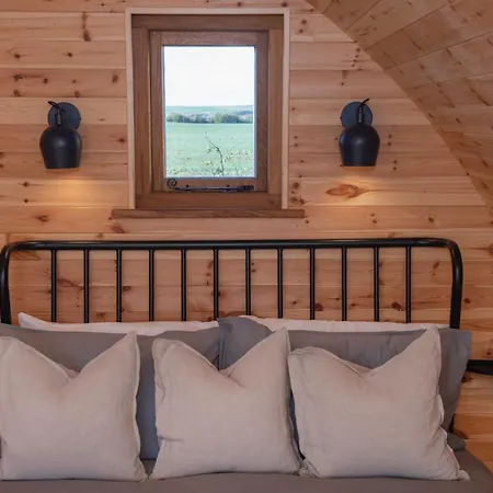 Scandi Glamping Pod - Presence Ebberston